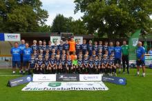 Hollyventcamp 2025 im Jahnstadion mit Teilnehmern, Trainern und Vorsitzenden Stephan Brandt