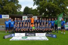 Hollyventcamp 2025 im Jahnstadion mit Teilnehmern, Trainern und Vorsitzenden Stephan Brandt